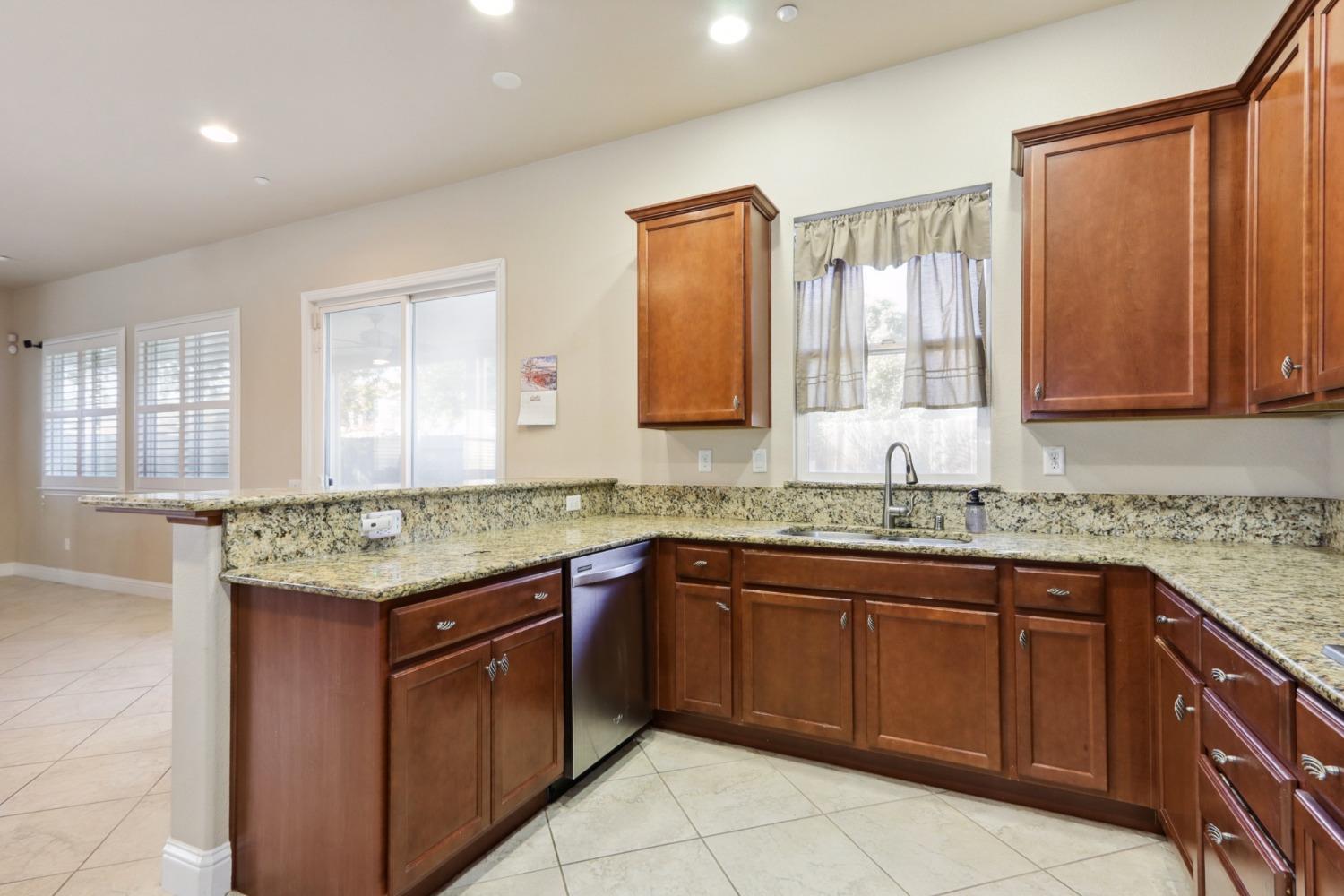 Detail Gallery Image 21 of 49 For 248 Aske Ct, Roseville,  CA 95747 - 3 Beds | 2 Baths