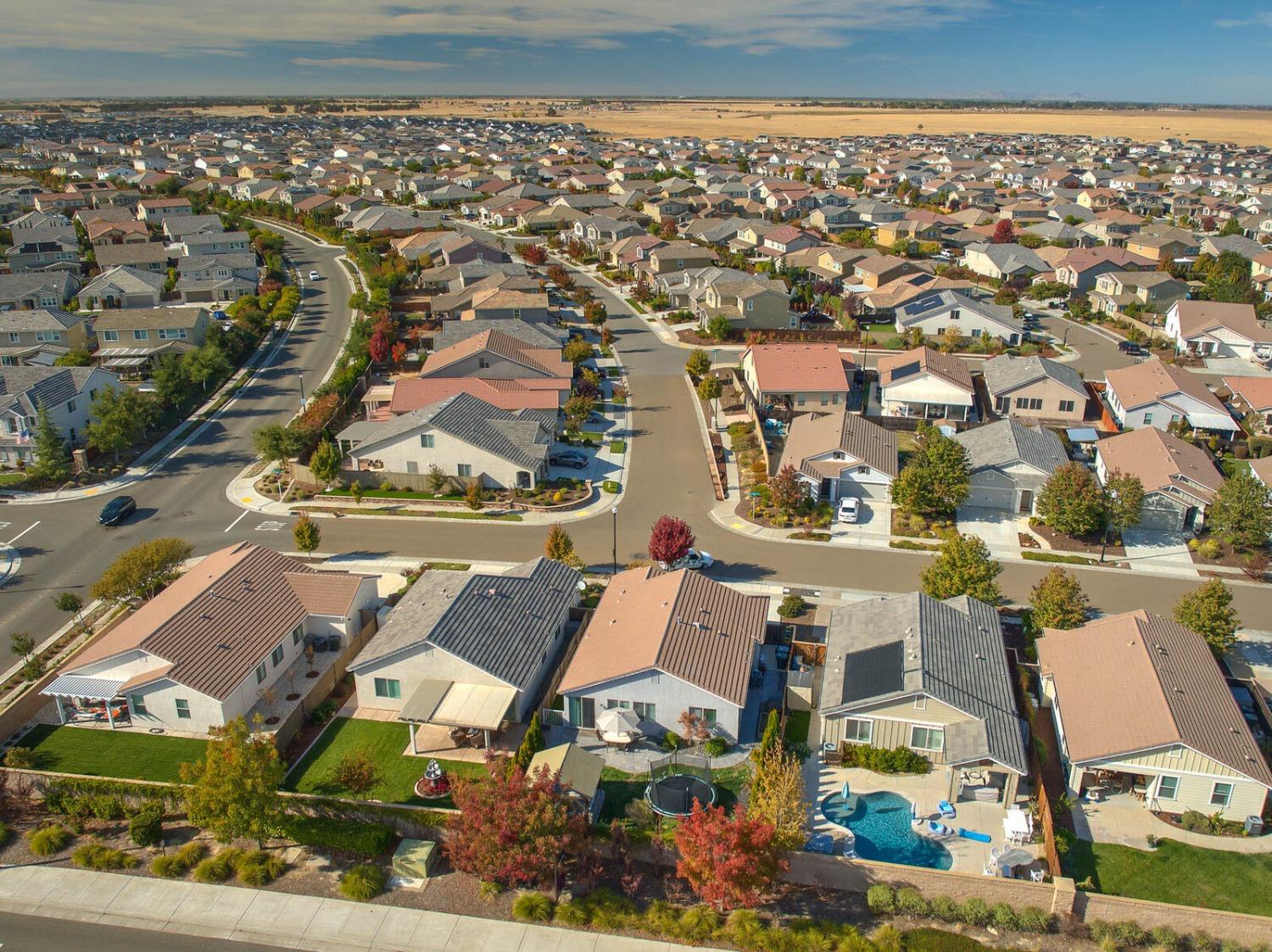 Detail Gallery Image 38 of 39 For 2016 Provincetown Way, Roseville,  CA 95747 - 3 Beds | 2 Baths