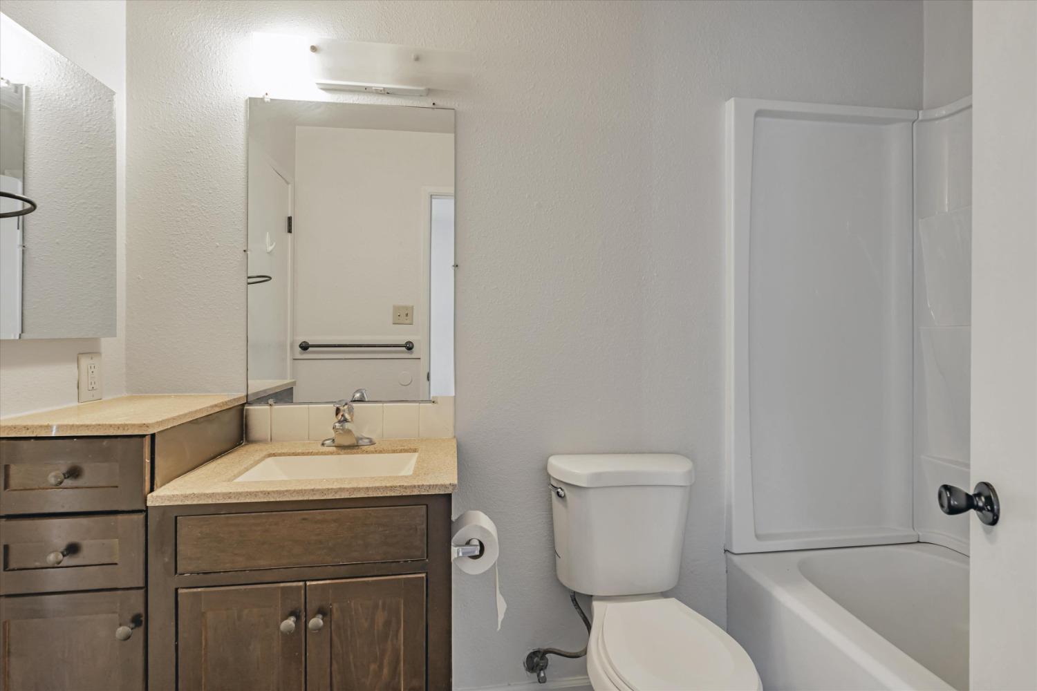 Detail Gallery Image 21 of 26 For 2624 El Charro Dr, Modesto,  CA 95354 - 2 Beds | 1 Baths