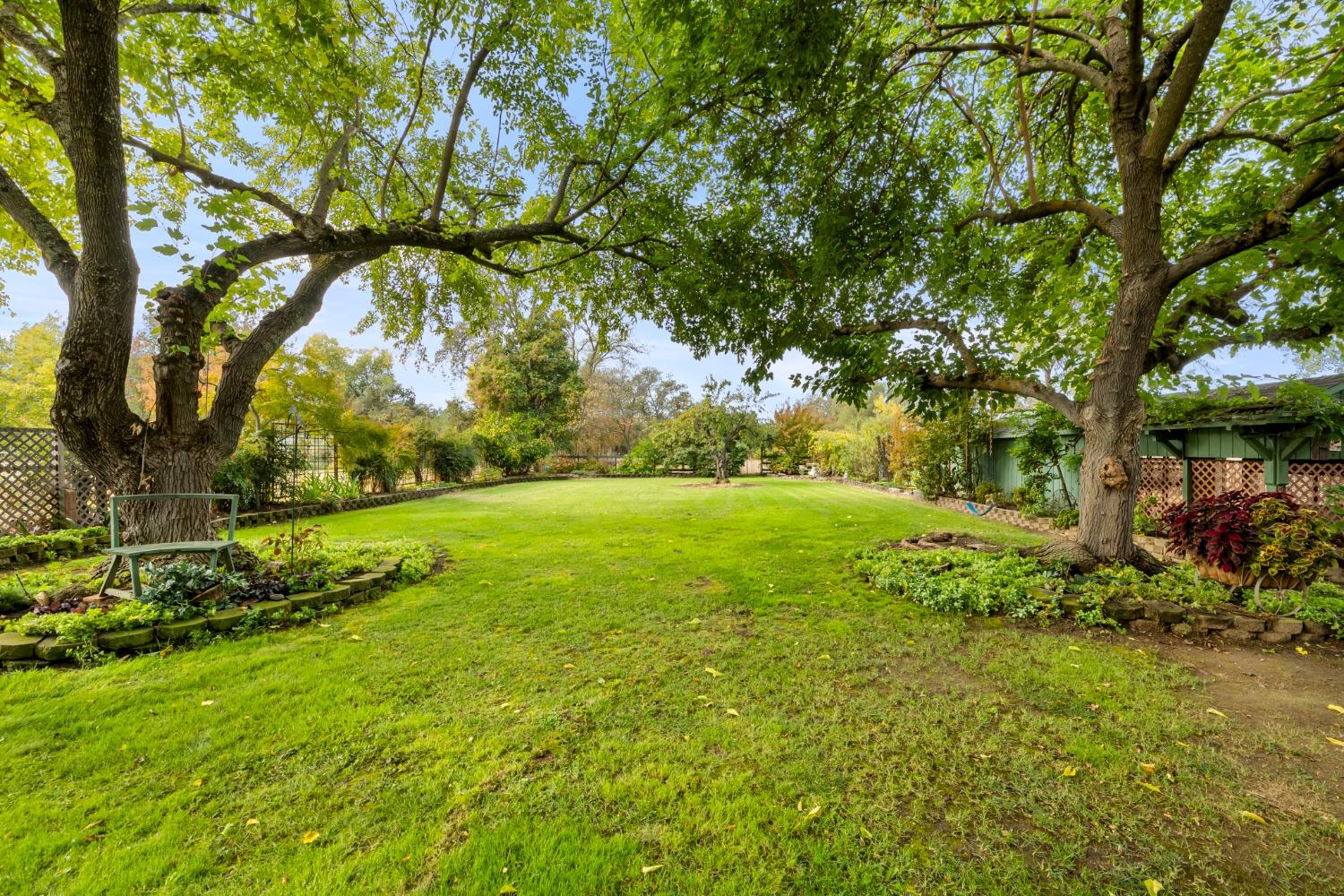 Detail Gallery Image 6 of 25 For 3958 Happy Rd, Loomis,  CA 95650 - 4 Beds | 3 Baths