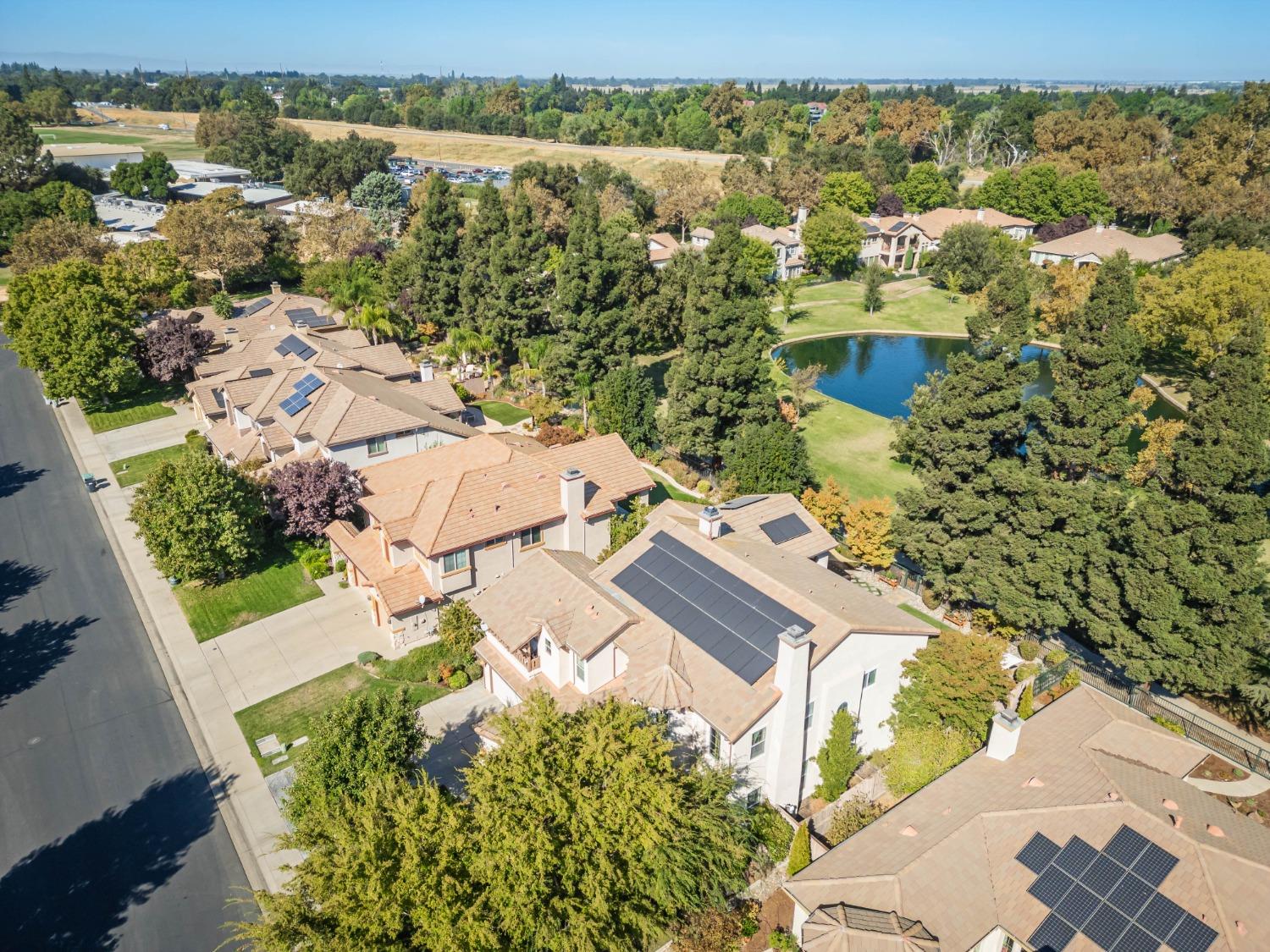 Detail Gallery Image 66 of 74 For 1022 Waterford Dr, West Sacramento,  CA 95605 - 5 Beds | 4/1 Baths