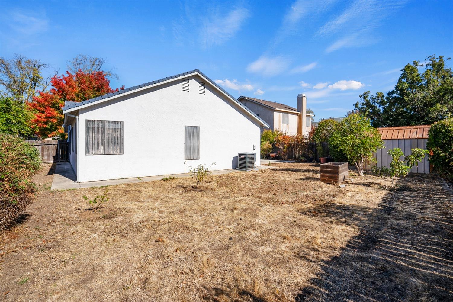 Detail Gallery Image 22 of 26 For 8472 Hollow Oaks Ct, Sacramento,  CA 95828 - 3 Beds | 2 Baths