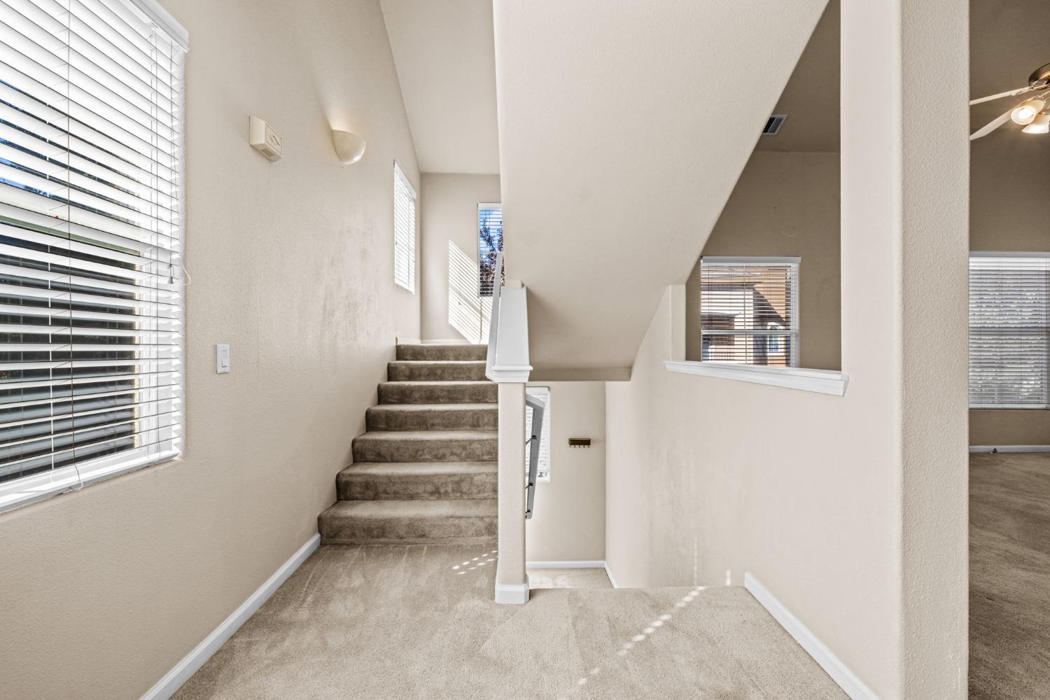 Detail Gallery Image 7 of 59 For 2487 Torino St #1,  West Sacramento,  CA 95691 - 2 Beds | 2 Baths