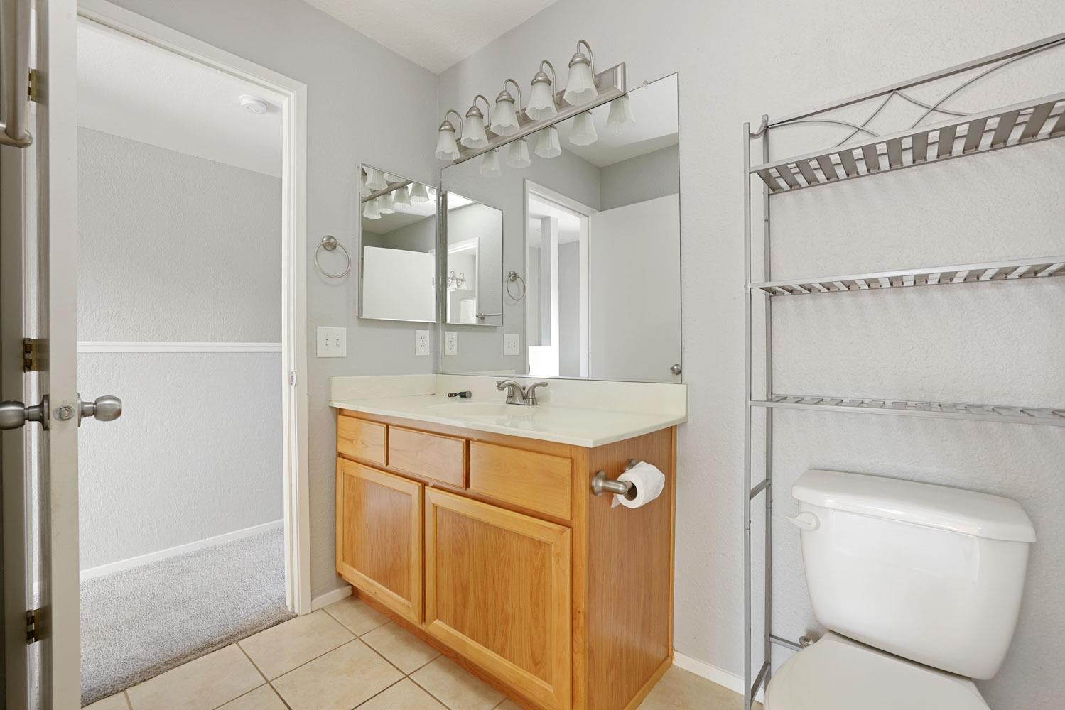 Detail Gallery Image 14 of 37 For 552 Pirinen Ln #D,  Modesto,  CA 95354 - 2 Beds | 1/1 Baths