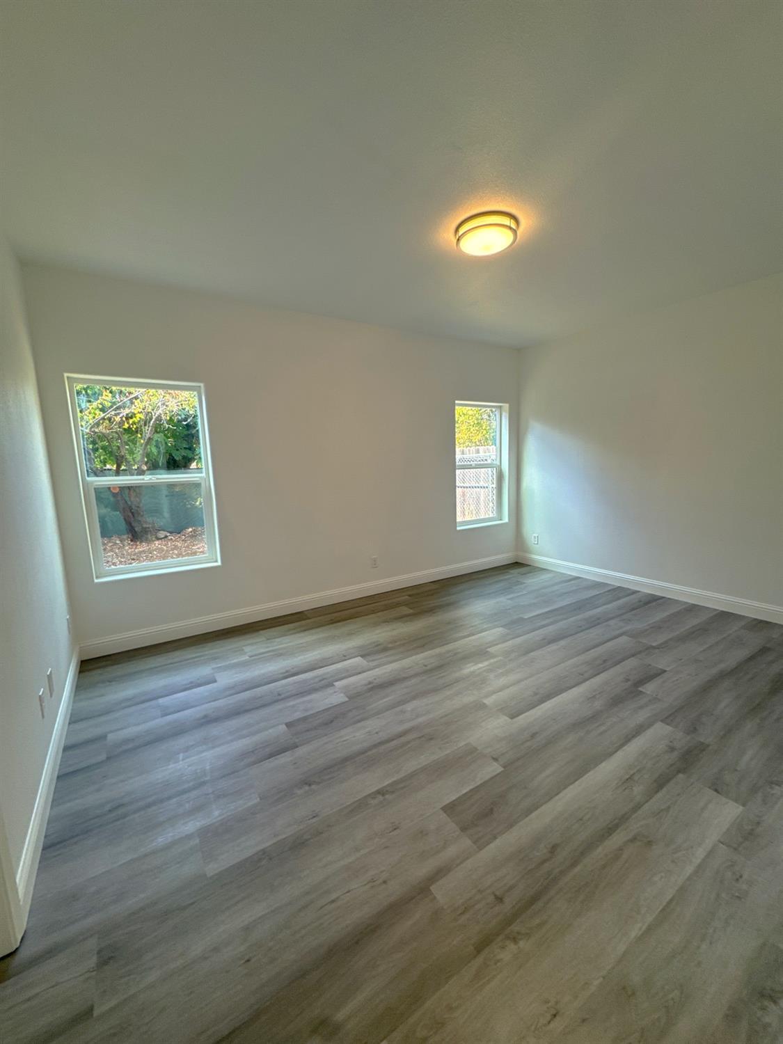 Detail Gallery Image 21 of 31 For 4020 Martin Luther King Jr Blvd, Sacramento,  CA 95820 - 3 Beds | 2 Baths