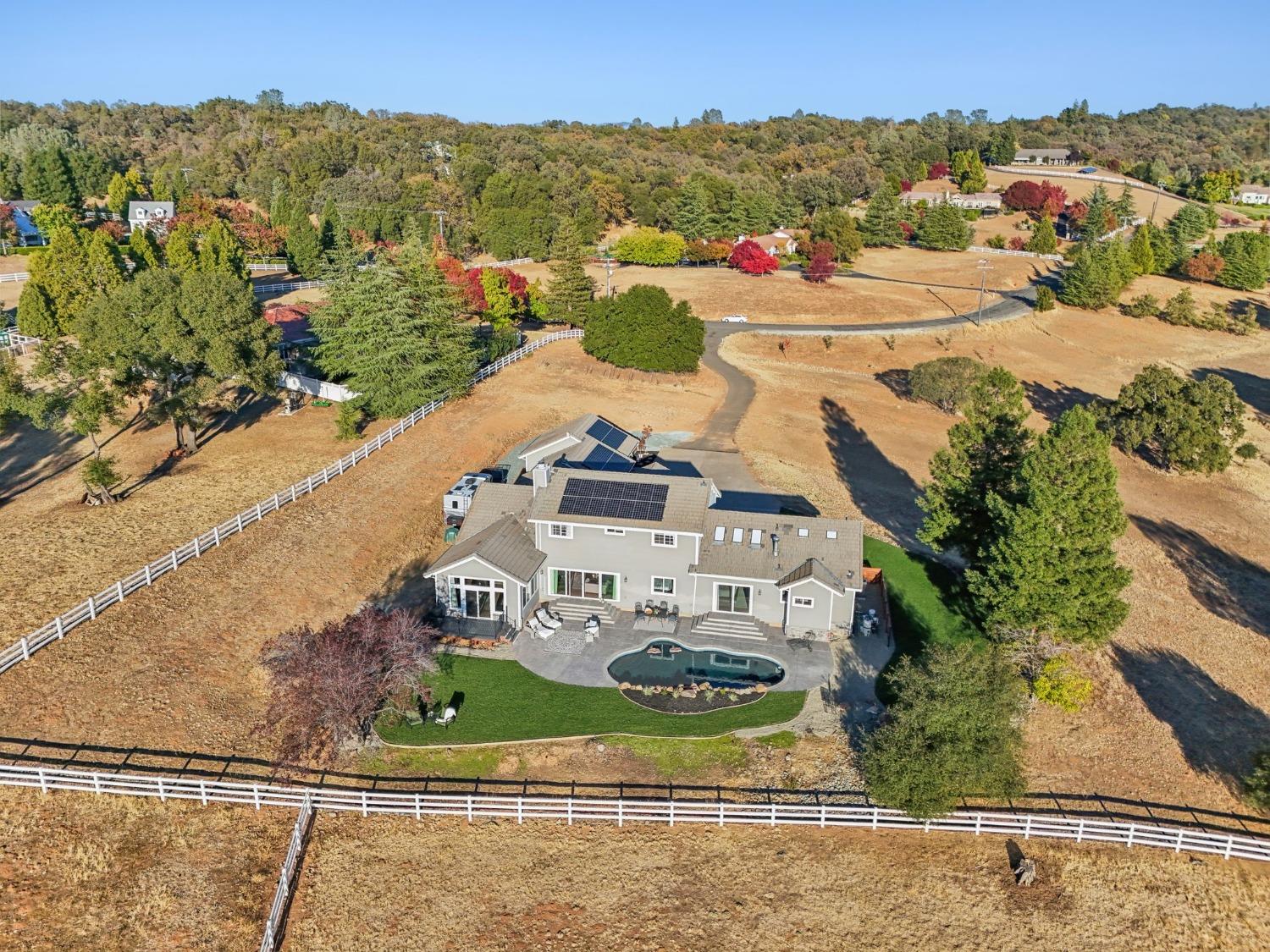 Detail Gallery Image 2 of 51 For 6391 Butterfield Way, Placerville,  CA 95667 - 4 Beds | 3/1 Baths