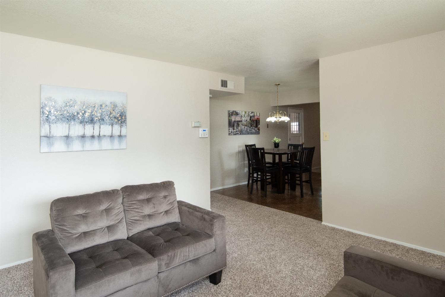 Detail Gallery Image 5 of 49 For 1517 Hamilton Ave, Modesto,  CA 95350 - 4 Beds | 2 Baths