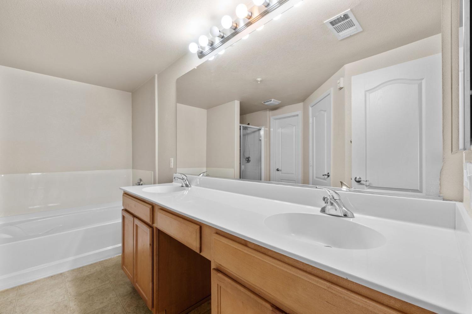 Detail Gallery Image 18 of 59 For 2487 Torino St #1,  West Sacramento,  CA 95691 - 2 Beds | 2 Baths