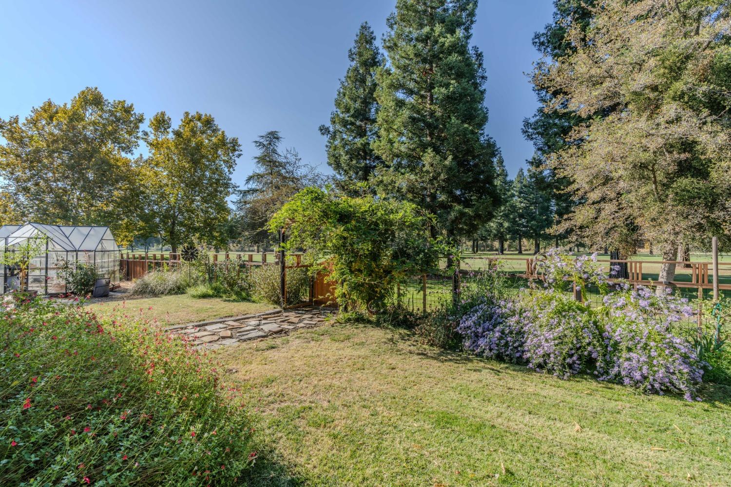 Detail Gallery Image 44 of 48 For 880 Saint Andrews Dr, Valley Springs,  CA 95252 - 3 Beds | 2 Baths