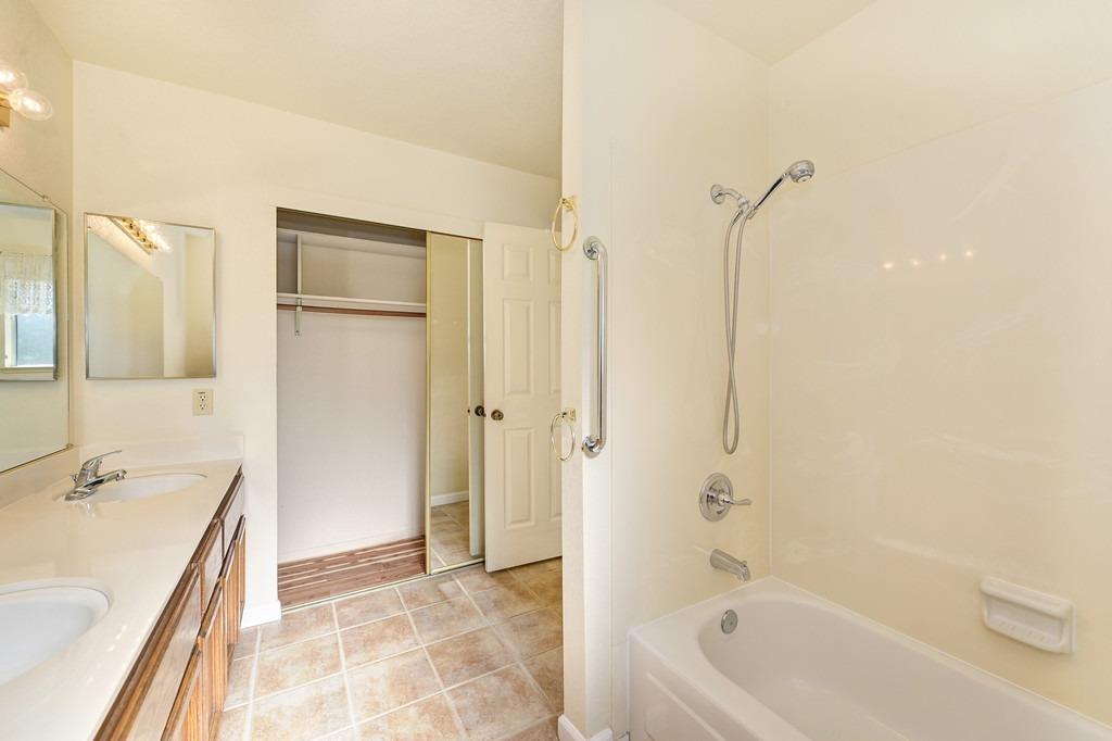 Detail Gallery Image 33 of 41 For 817 Fordham Dr, Woodland,  CA 95695 - 3 Beds | 2 Baths