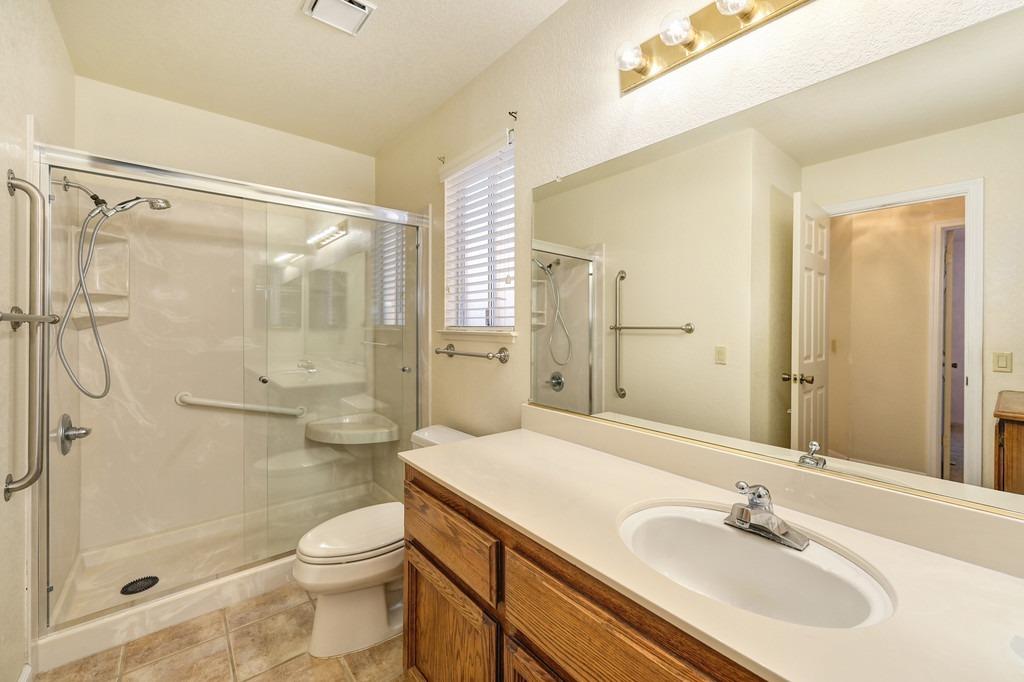 Detail Gallery Image 27 of 41 For 817 Fordham Dr, Woodland,  CA 95695 - 3 Beds | 2 Baths