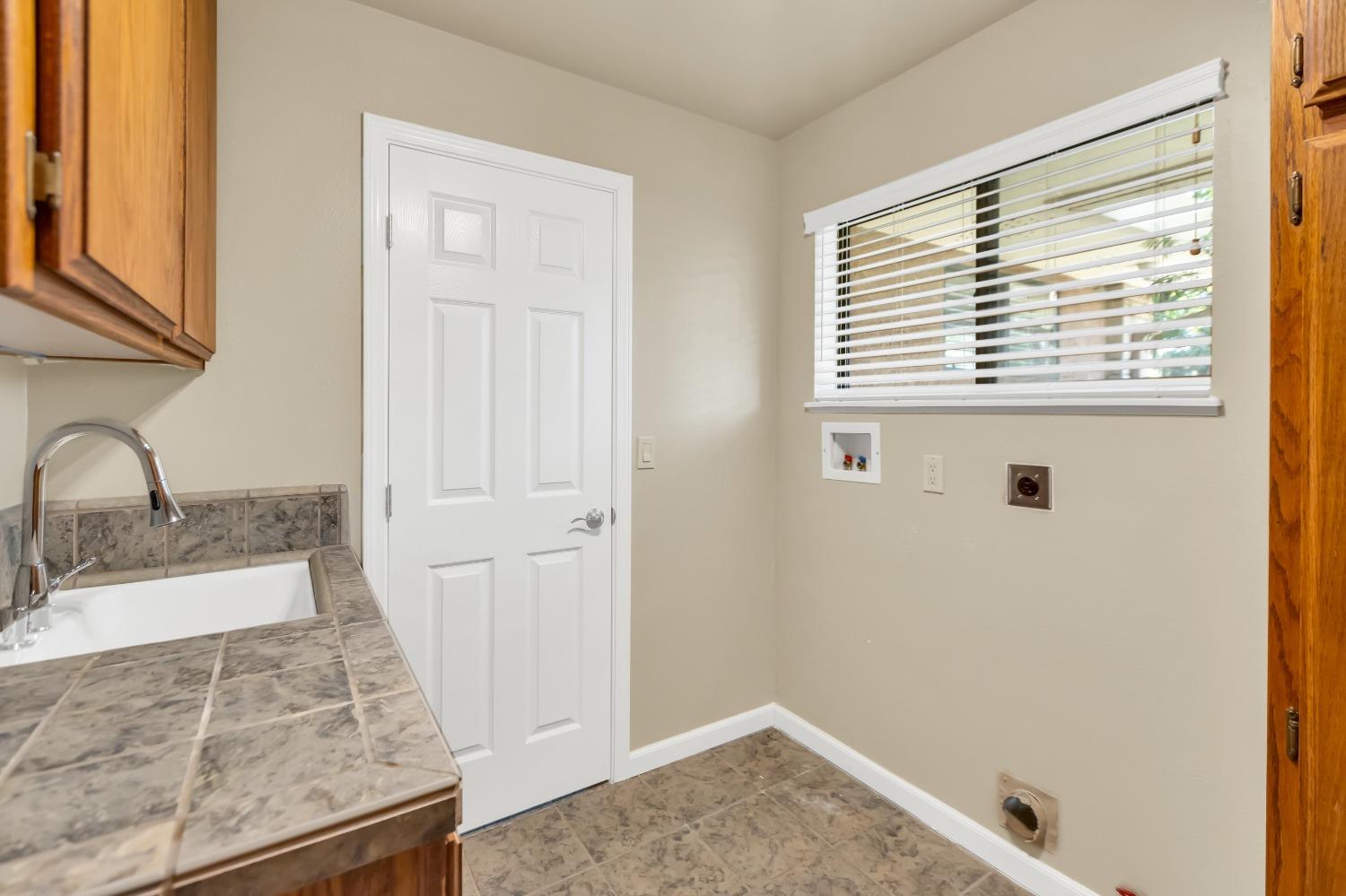 Detail Gallery Image 26 of 69 For 770 Lozanos Rd, Newcastle,  CA 95658 - 3 Beds | 2/1 Baths