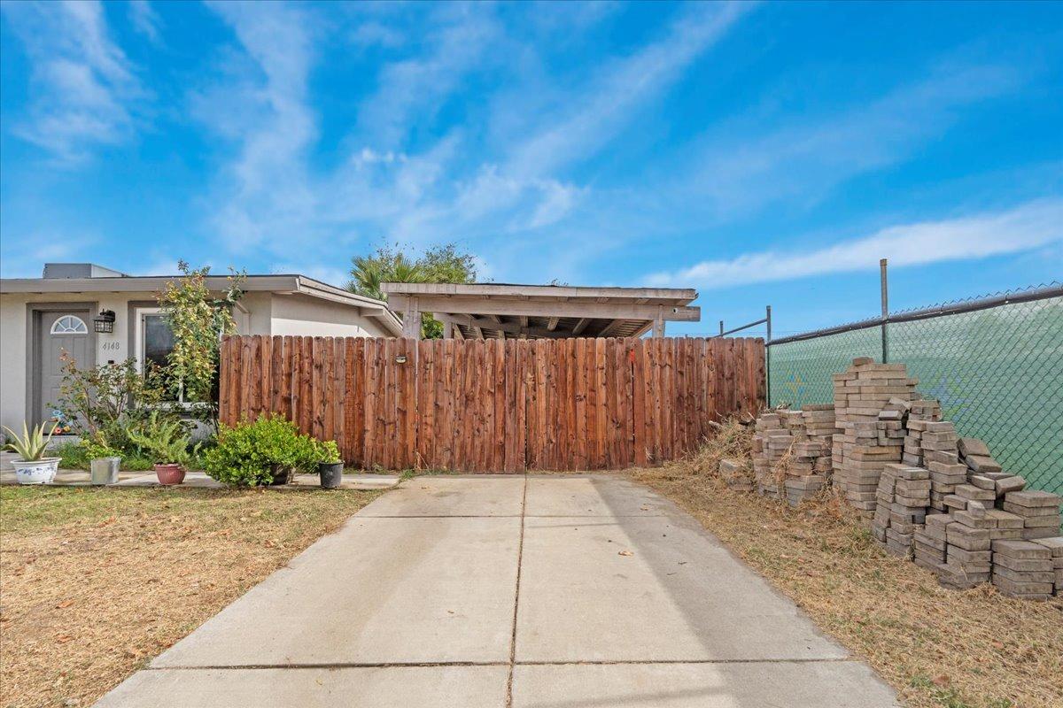 Detail Gallery Image 5 of 20 For 4148 Cabinet Cir, North Highlands,  CA 95660 - 3 Beds | 1 Baths