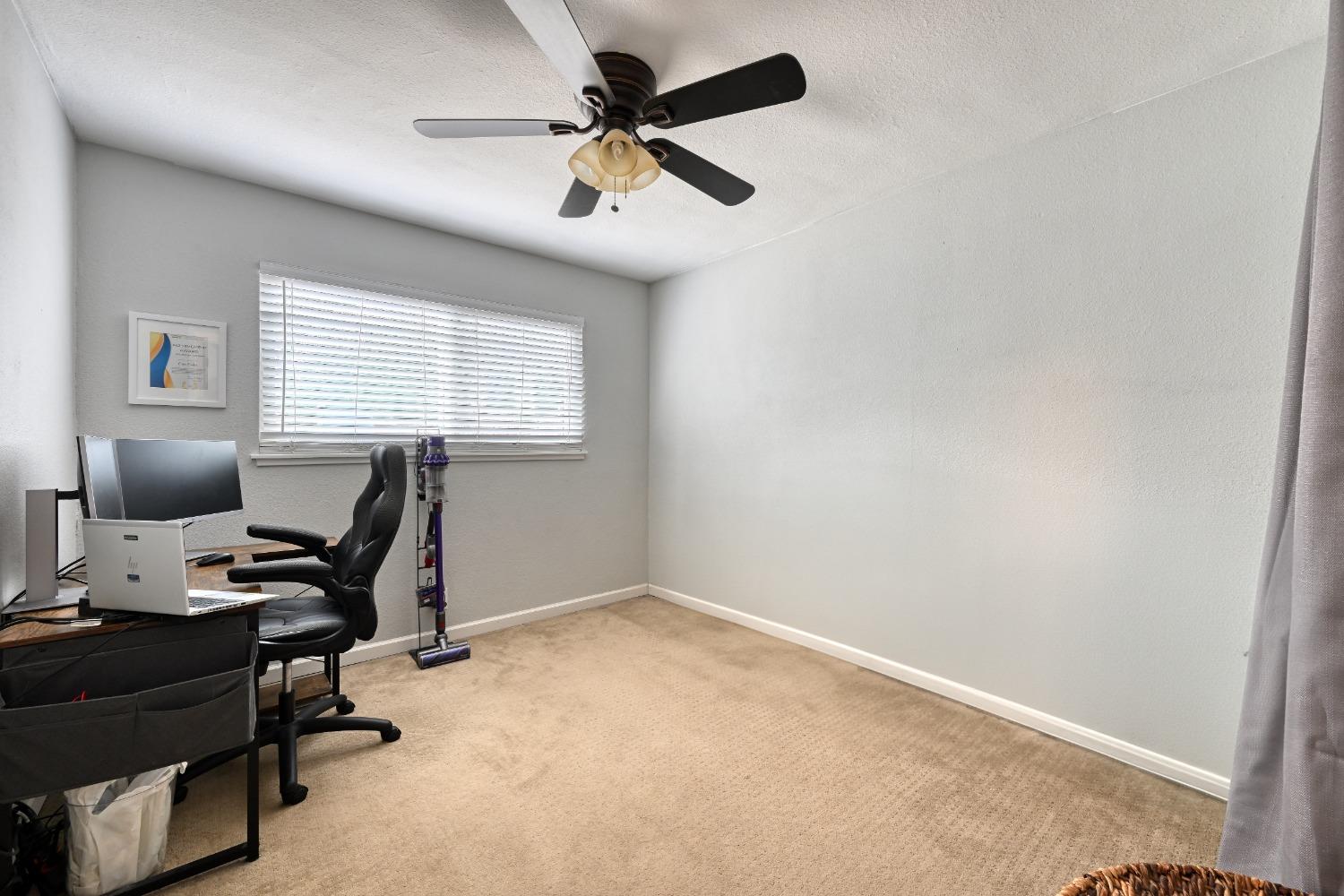 Detail Gallery Image 13 of 24 For 6025 Westbrook Dr, Citrus Heights,  CA 95621 - 3 Beds | 1/1 Baths