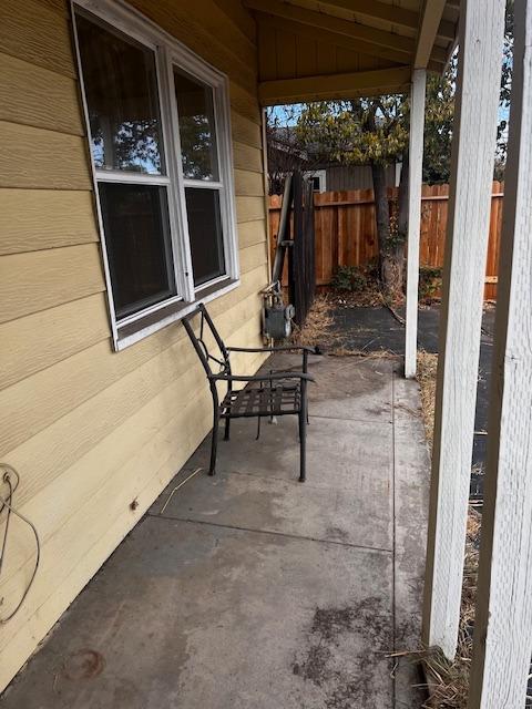 Detail Gallery Image 3 of 11 For 2671 Norwood Ave, Sacramento,  CA 95815 - 3 Beds | 1/1 Baths