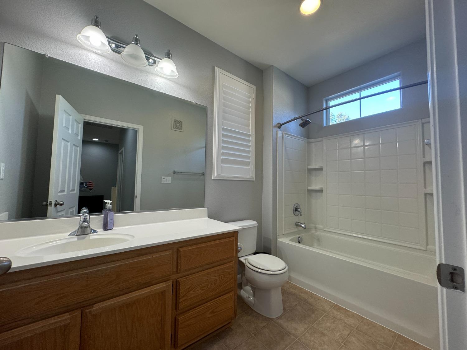 Detail Gallery Image 36 of 49 For 10920 Stourport Way, Rancho Cordova,  CA 95670 - 3 Beds | 2/1 Baths