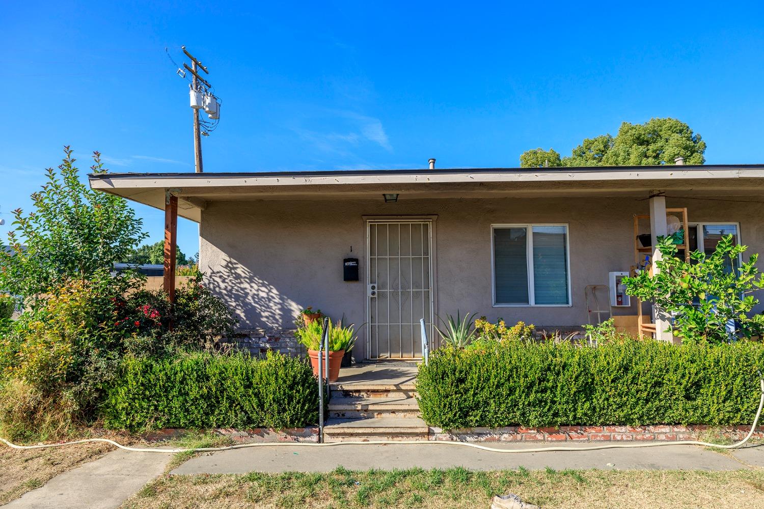 Detail Gallery Image 1 of 5 For 1937 Darrah St, Ceres,  CA 95307 - – Beds | – Baths