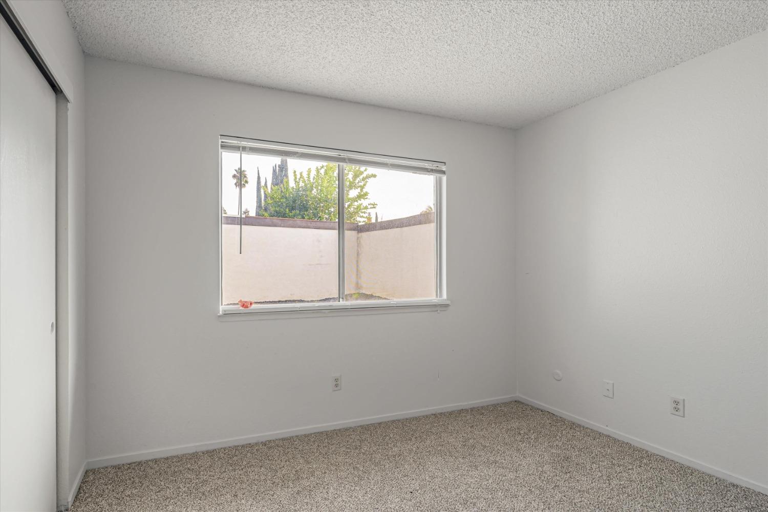 Detail Gallery Image 12 of 26 For 2624 El Charro Dr, Modesto,  CA 95354 - 2 Beds | 1 Baths