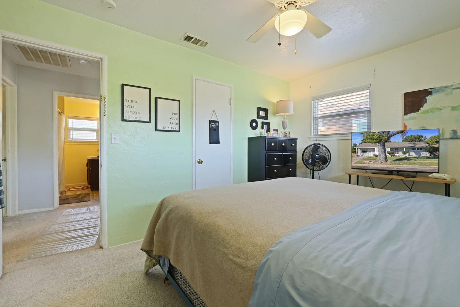 Detail Gallery Image 20 of 31 For 2341 Green St, Merced,  CA 95340 - 3 Beds | 1 Baths