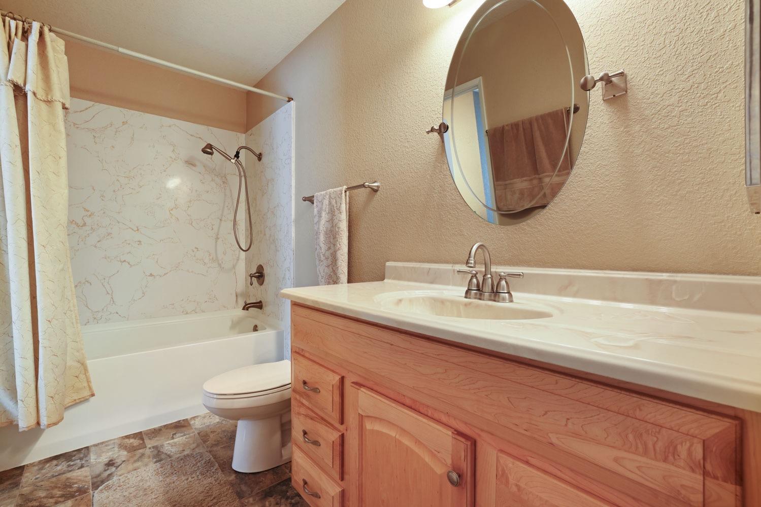 Detail Gallery Image 20 of 46 For 3028 Andre Ln, Turlock,  CA 95382 - 2 Beds | 1/1 Baths