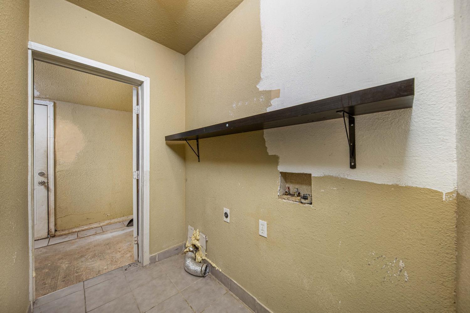 Detail Gallery Image 16 of 39 For 211 E Clay St, Stockton,  CA 95206 - 2 Beds | 1 Baths