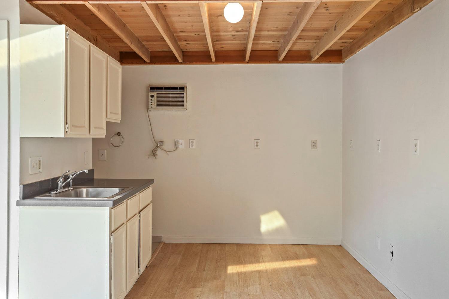 Detail Gallery Image 51 of 69 For 1135 W Poplar St, Stockton,  CA 95203 - 3 Beds | 2/1 Baths