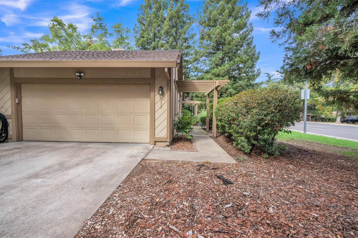 Detail Gallery Image 28 of 34 For 6453 Montez Ct, Citrus Heights,  CA 95621 - 3 Beds | 2 Baths