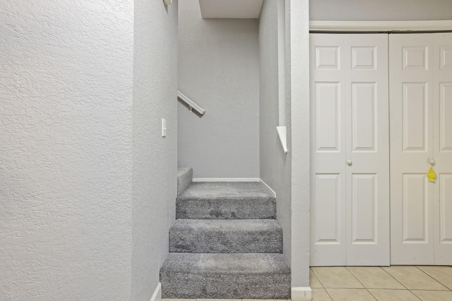 Detail Gallery Image 7 of 37 For 552 Pirinen Ln #D,  Modesto,  CA 95354 - 2 Beds | 1/1 Baths