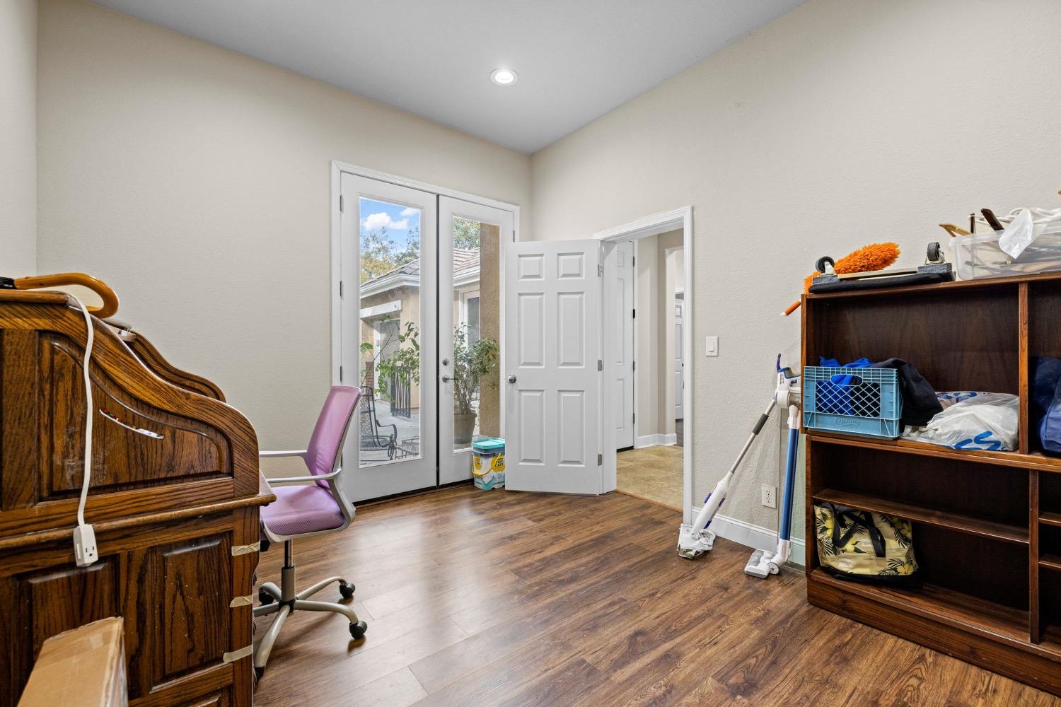 Detail Gallery Image 15 of 47 For 2725 Cascade St, West Sacramento,  CA 95691 - 5 Beds | 3/1 Baths