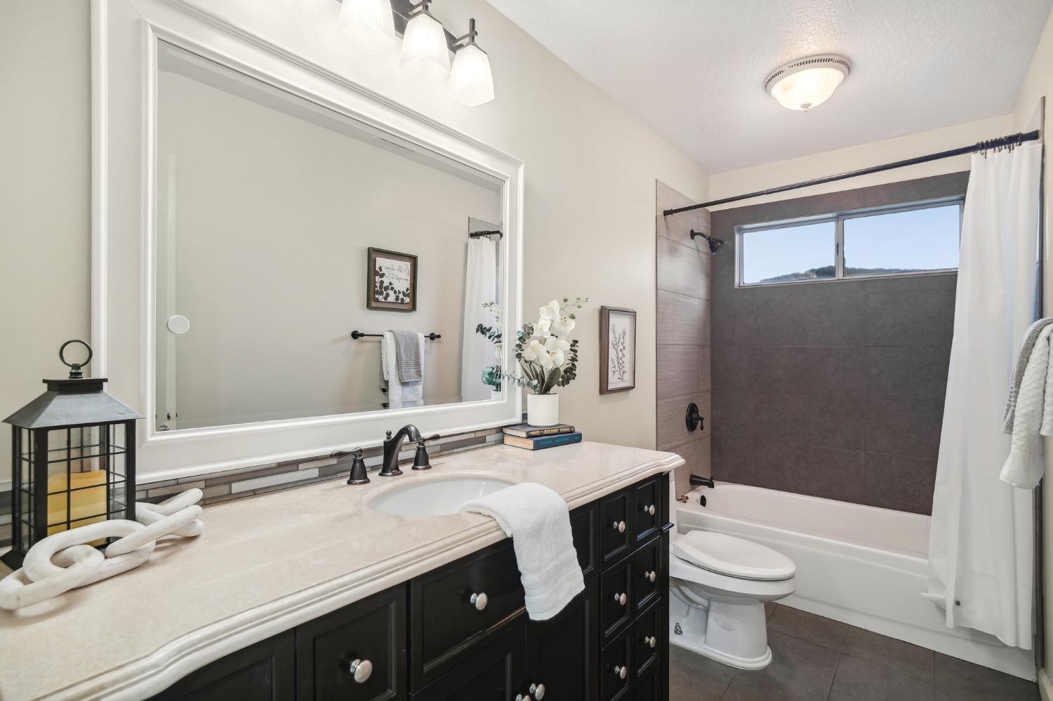 Detail Gallery Image 15 of 31 For 3603 Lighthouse Ct, Stockton,  CA 95219 - 3 Beds | 2 Baths