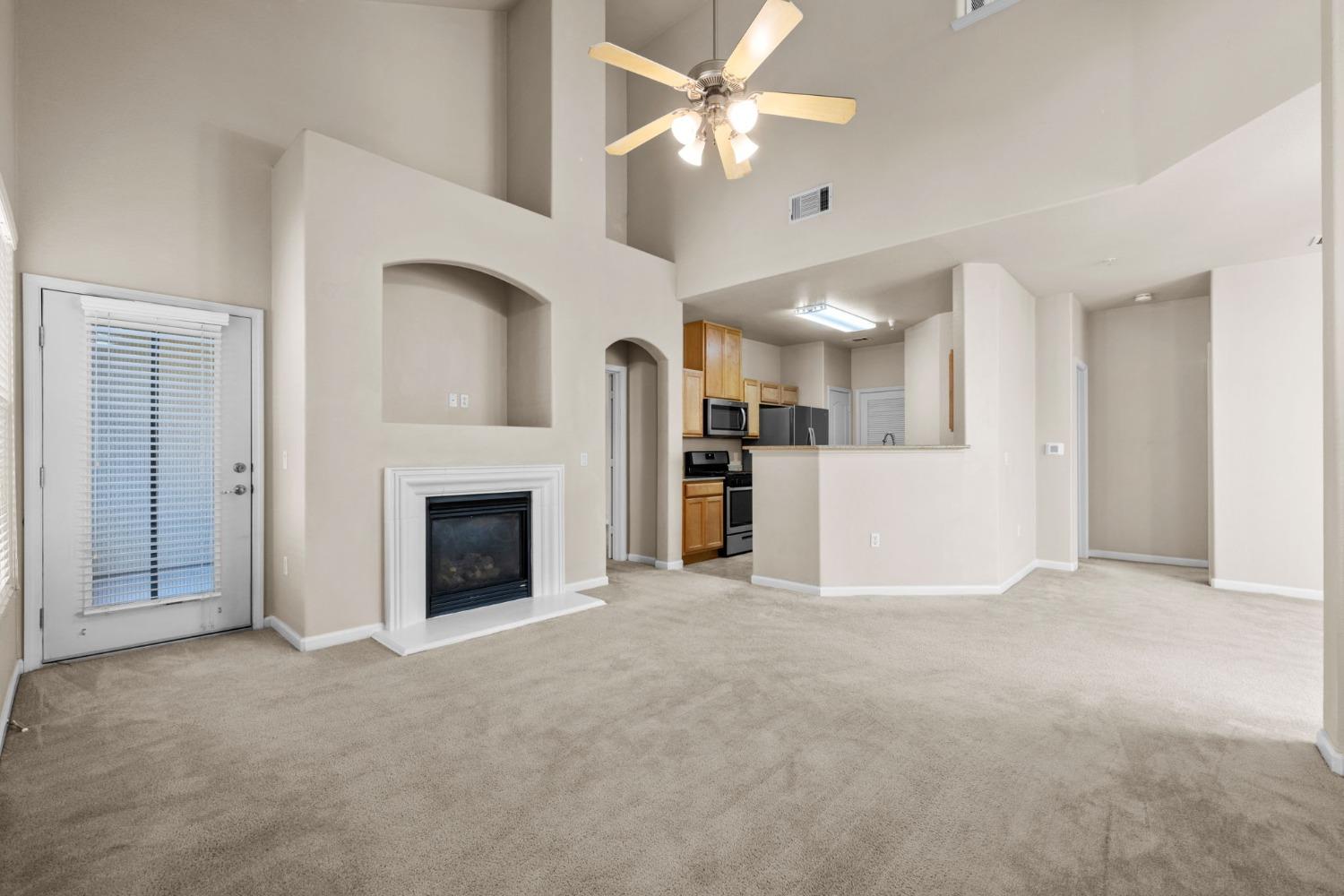 Detail Gallery Image 12 of 59 For 2487 Torino St #1,  West Sacramento,  CA 95691 - 2 Beds | 2 Baths