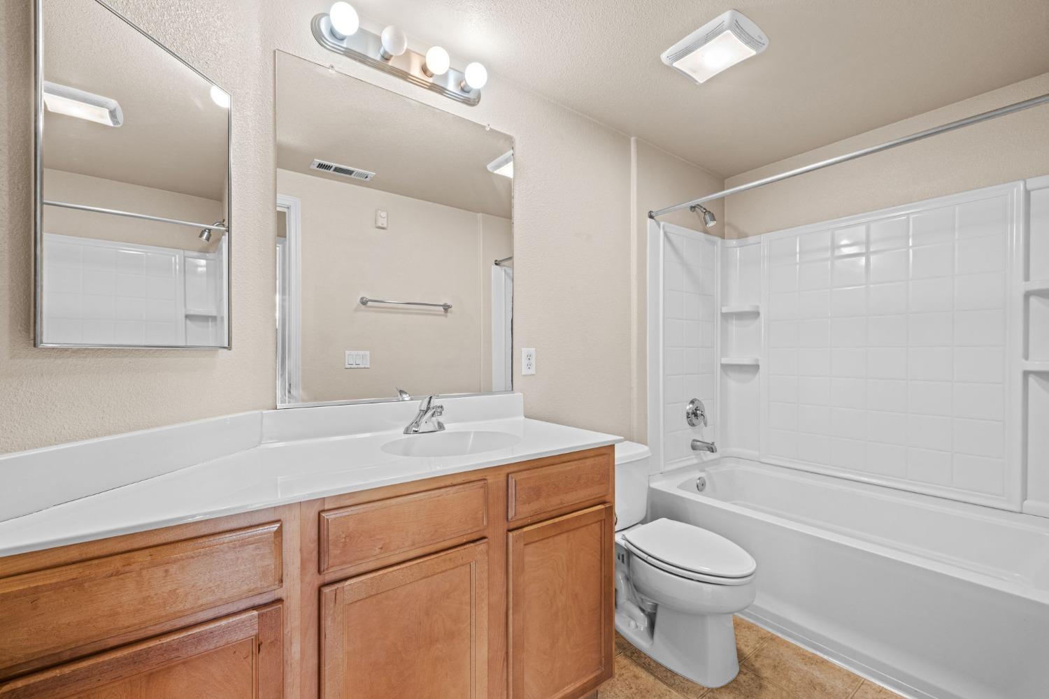 Detail Gallery Image 35 of 59 For 2487 Torino St #1,  West Sacramento,  CA 95691 - 2 Beds | 2 Baths