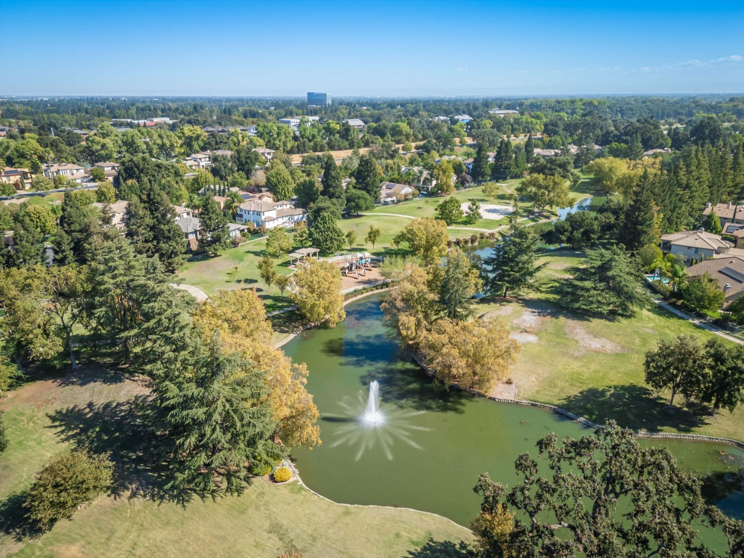 Detail Gallery Image 69 of 74 For 1022 Waterford Dr, West Sacramento,  CA 95605 - 5 Beds | 4/1 Baths