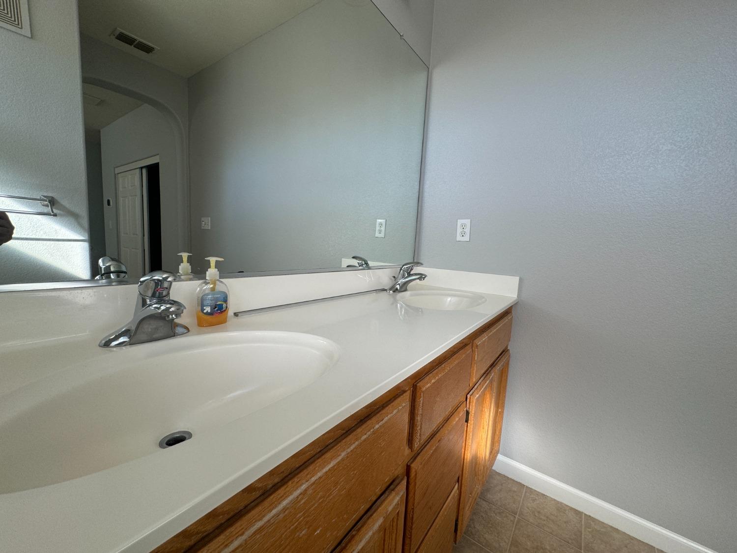 Detail Gallery Image 26 of 49 For 10920 Stourport Way, Rancho Cordova,  CA 95670 - 3 Beds | 2/1 Baths