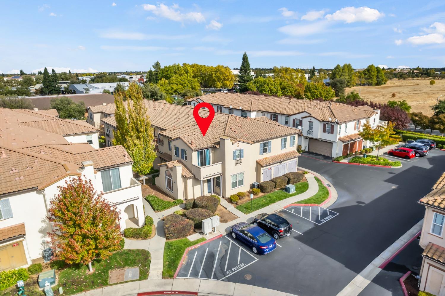 Detail Gallery Image 34 of 42 For 8340 Crystal Walk Cir, Elk Grove,  CA 95758 - 4 Beds | 2/1 Baths