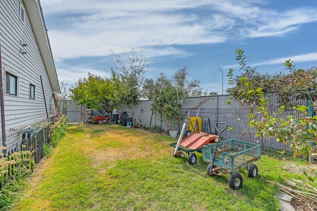 Detail Gallery Image 39 of 45 For 6201 Yuma Way, Manteca,  CA 95336 - 3 Beds | 2 Baths