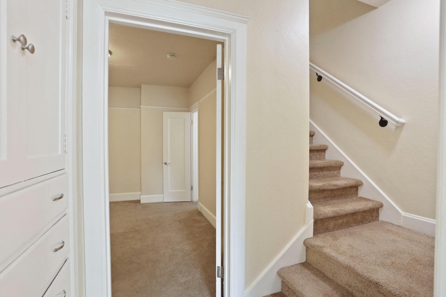 Detail Gallery Image 32 of 69 For 1135 W Poplar St, Stockton,  CA 95203 - 3 Beds | 2/1 Baths