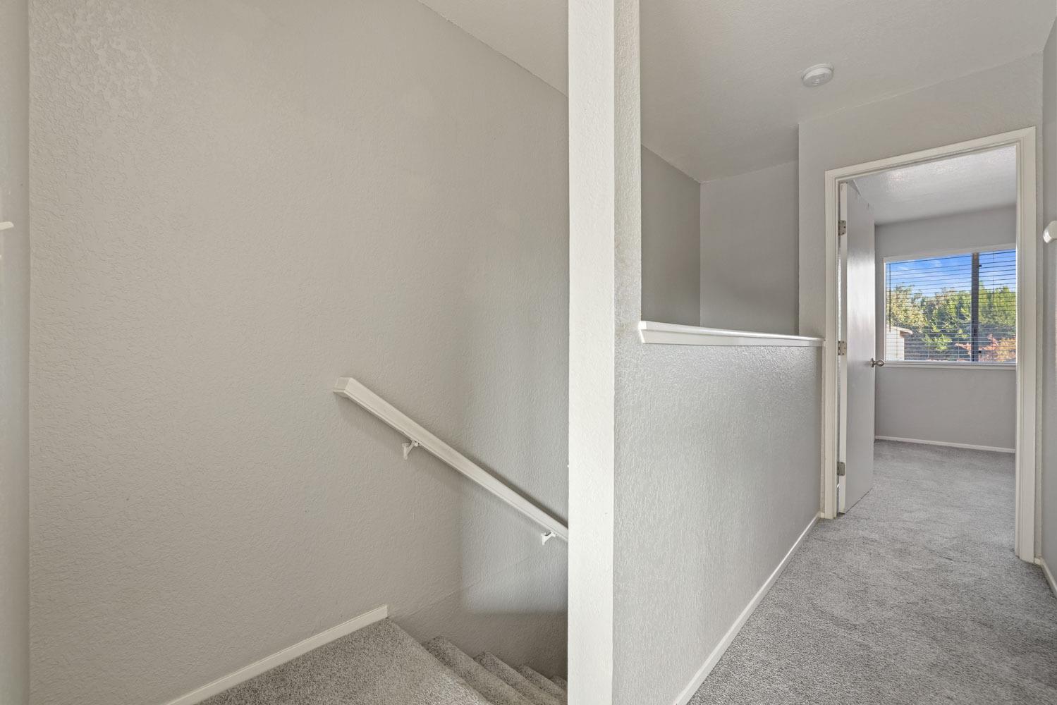 Detail Gallery Image 8 of 37 For 552 Pirinen Ln #D,  Modesto,  CA 95354 - 2 Beds | 1/1 Baths