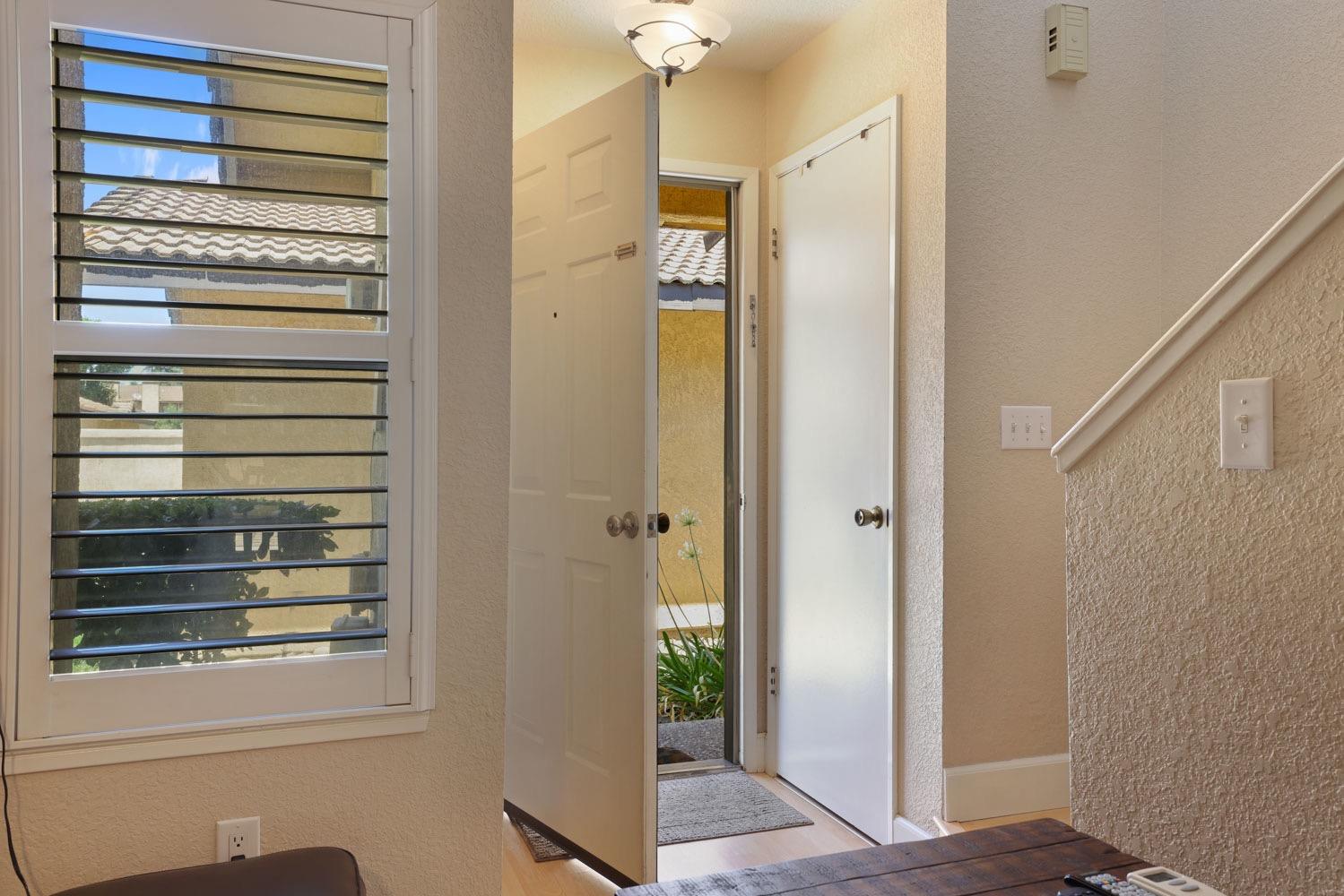 Detail Gallery Image 5 of 46 For 3028 Andre Ln, Turlock,  CA 95382 - 2 Beds | 1/1 Baths