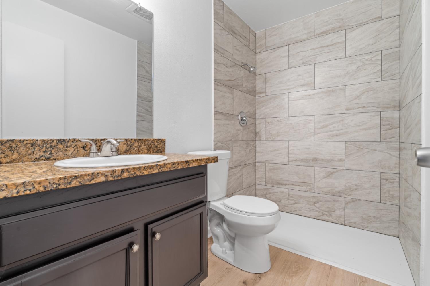 Detail Gallery Image 9 of 10 For 2929 Rutledge Ct, Stockton,  CA 95207 - 2 Beds | 1 Baths