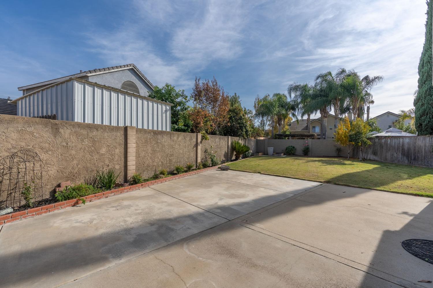 Detail Gallery Image 31 of 33 For 1928 Cobblestone Manor, Modesto,  CA 95355 - 3 Beds | 3 Baths