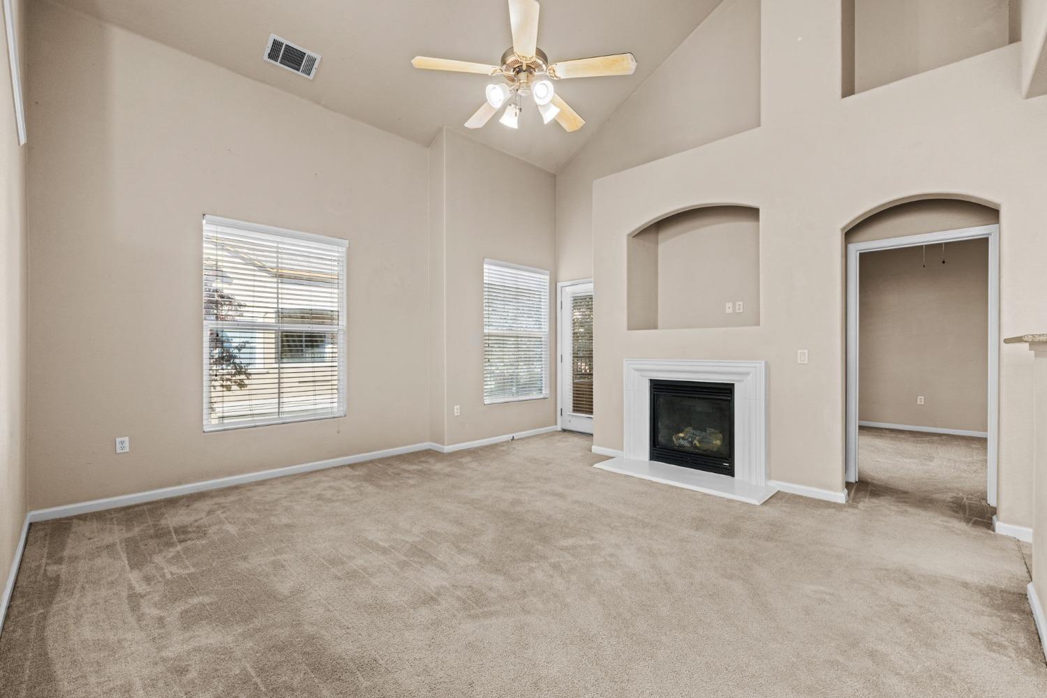 Detail Gallery Image 10 of 59 For 2487 Torino St #1,  West Sacramento,  CA 95691 - 2 Beds | 2 Baths