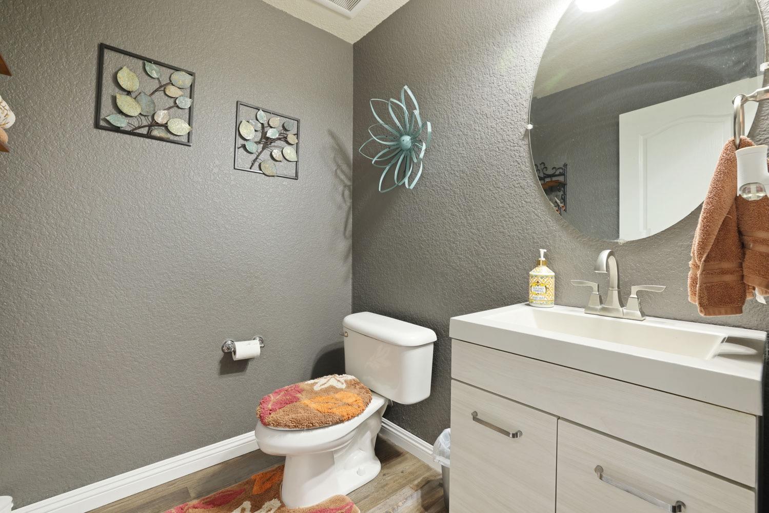 Detail Gallery Image 21 of 60 For 2909 Essie Way, Modesto,  CA 95355 - 4 Beds | 2/1 Baths