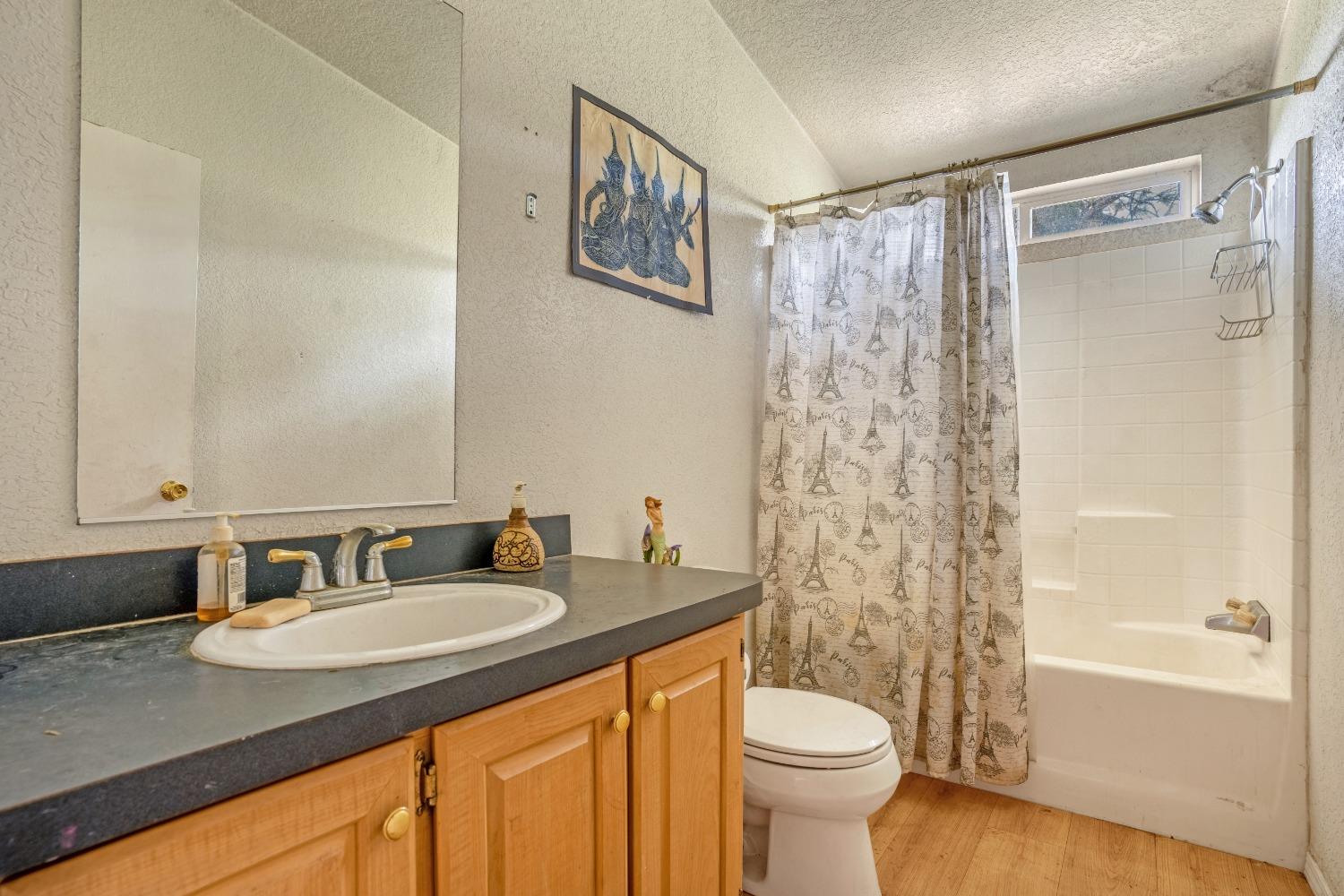 Detail Gallery Image 16 of 41 For 15314 Old Donner Trl, Grass Valley,  CA 95945 - 3 Beds | 2 Baths