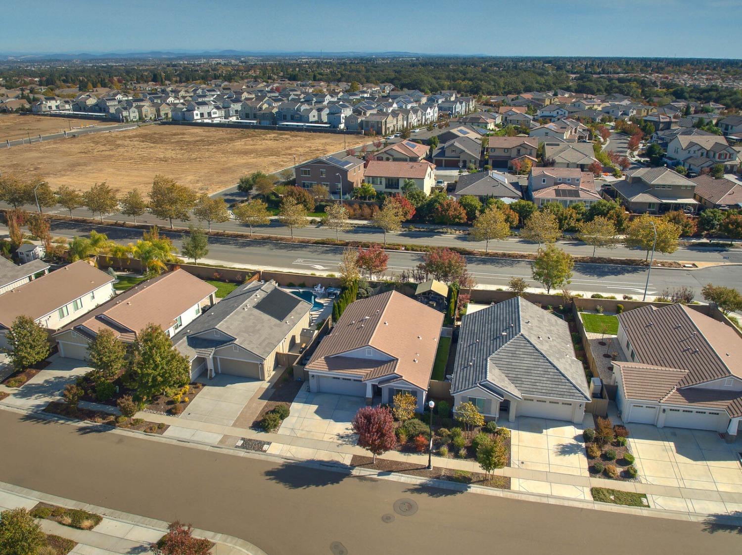 Detail Gallery Image 39 of 39 For 2016 Provincetown Way, Roseville,  CA 95747 - 3 Beds | 2 Baths