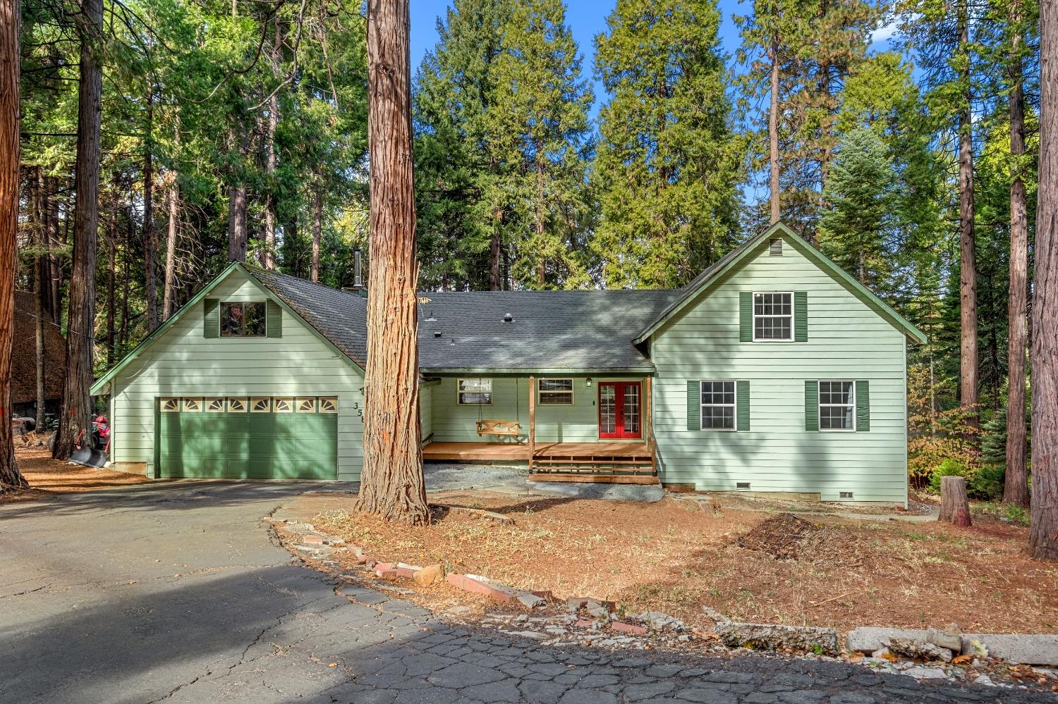 Detail Gallery Image 2 of 20 For 3584 Gold Ridge Trl, Pollock Pines,  CA 95726 - 5 Beds | 3/1 Baths