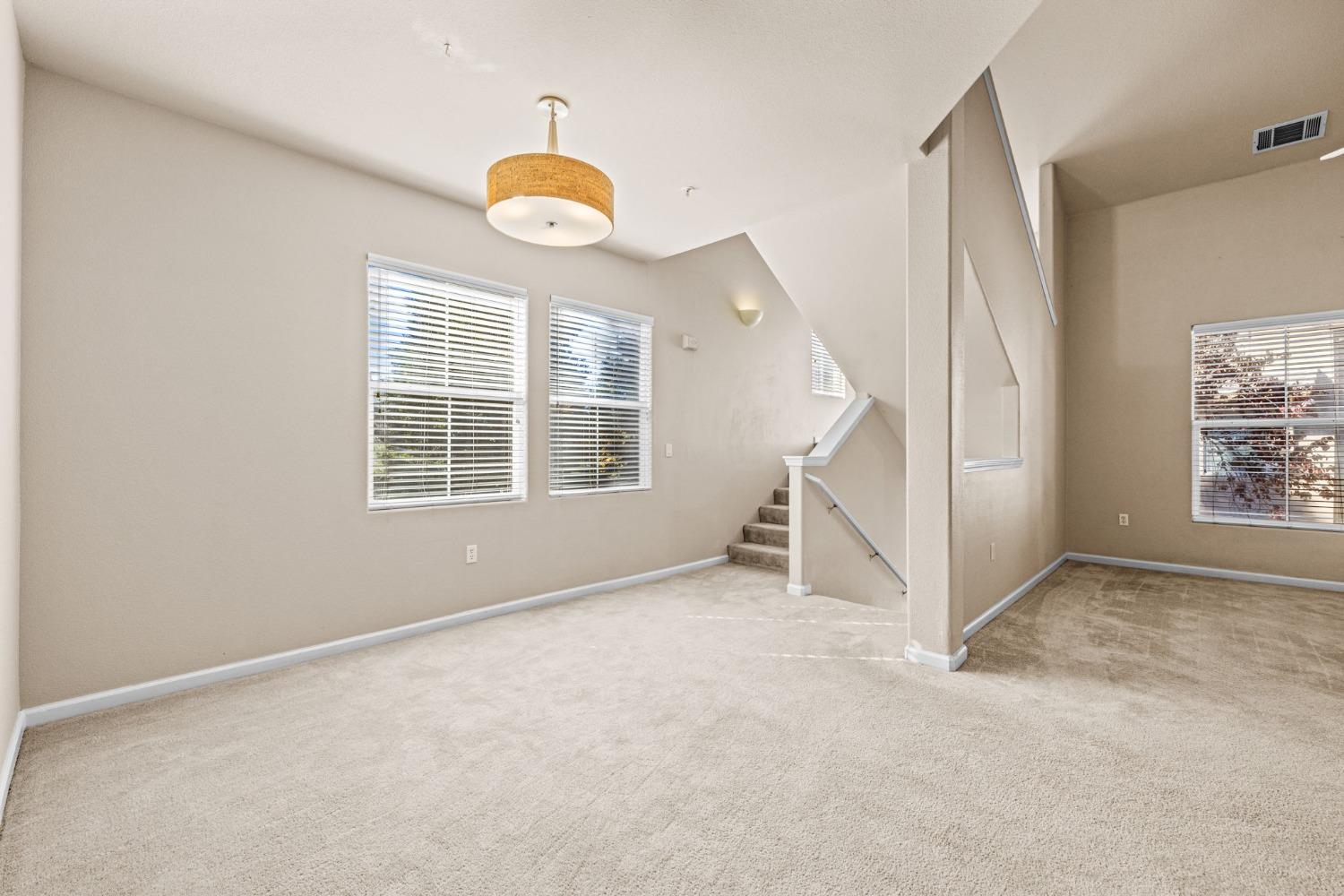 Detail Gallery Image 34 of 59 For 2487 Torino St #1,  West Sacramento,  CA 95691 - 2 Beds | 2 Baths