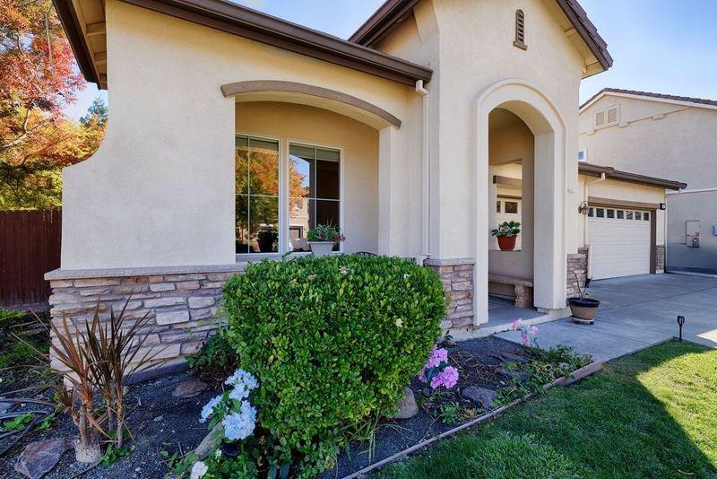 Detail Gallery Image 2 of 20 For 101 Candlewood Ct, Lincoln,  CA 95648 - 4 Beds | 2 Baths