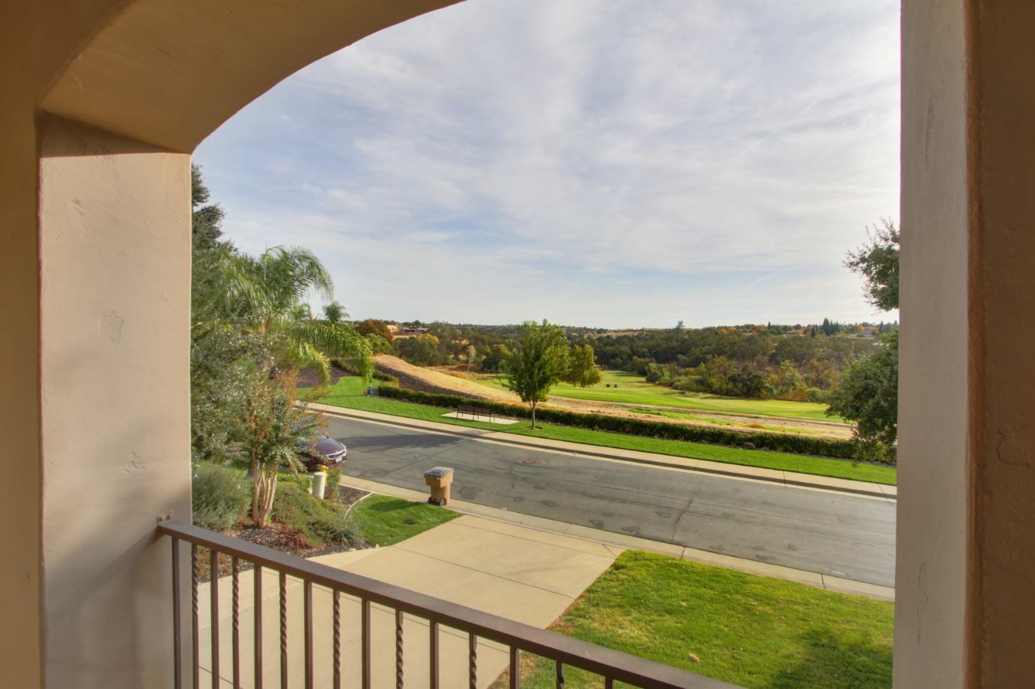 Detail Gallery Image 2 of 59 For 3880 Monteverde Dr, Lincoln,  CA 95648 - 6 Beds | 4/1 Baths