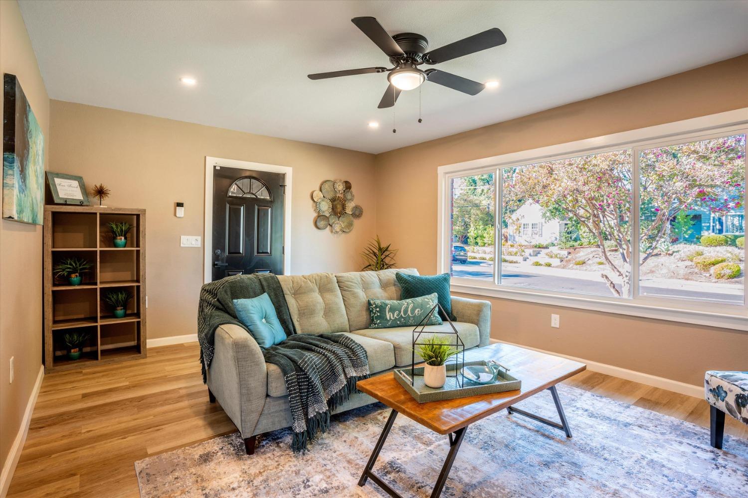 Detail Gallery Image 11 of 33 For 1016 Fremont, Sacramento,  CA 95818 - 3 Beds | 2 Baths